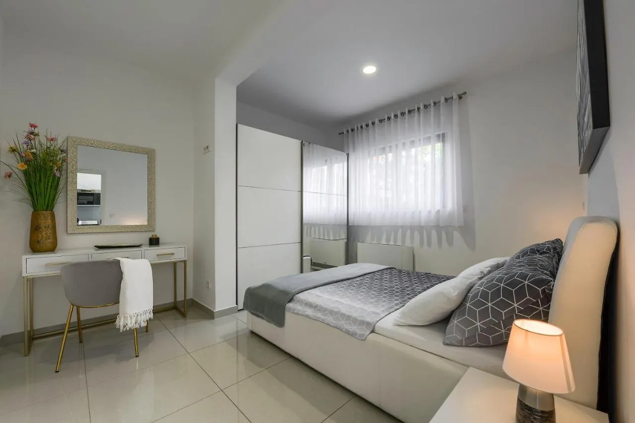 Ivy Apartments Zadar
